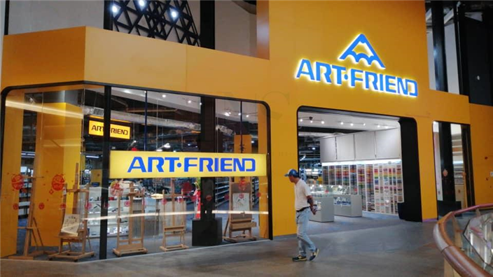 R04 - Artfriend@Mid Valley