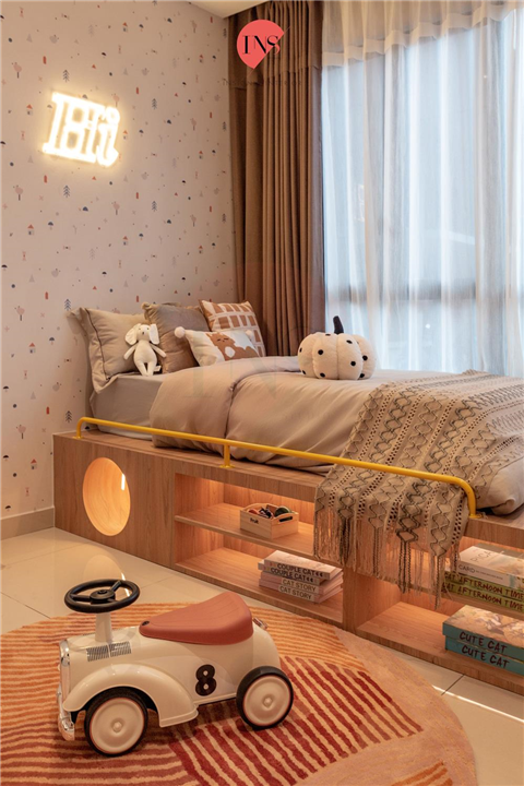 SU02 - Plenitude Mandolin Type C1 Show Unit 