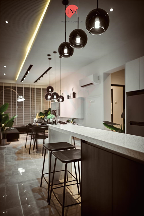 SU10 - R Suite Chancery C2 Show Unit 