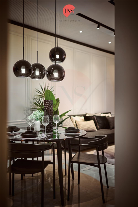 SU10 - R Suite Chancery C2 Show Unit 