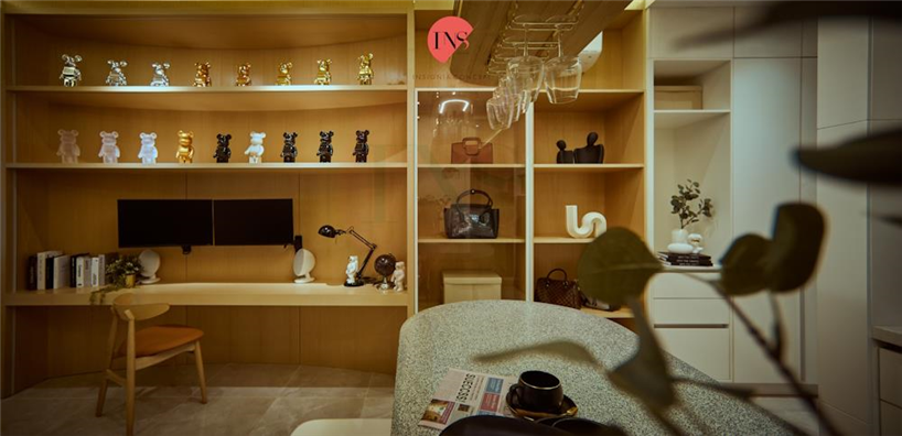 SU11 - R Suite Chancery Soho B Show Unit 