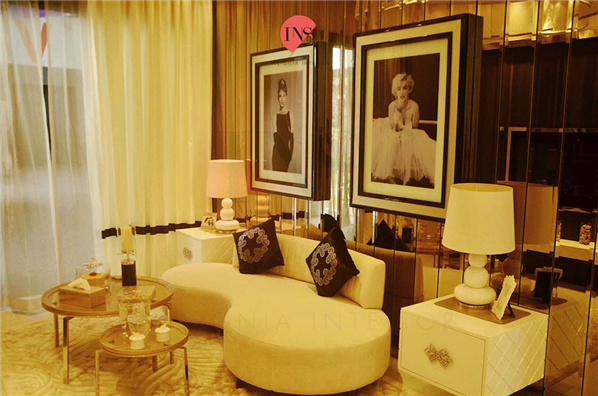 SU17 - V Summer Place