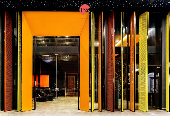 C01 - Austin 18 (Grand Lobby) 