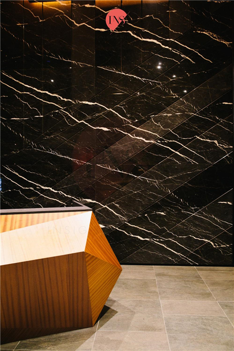 C01 - Austin 18 (Grand Lobby) 