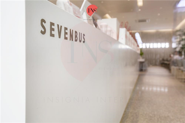 F02 - Sevenbus Mount Austin